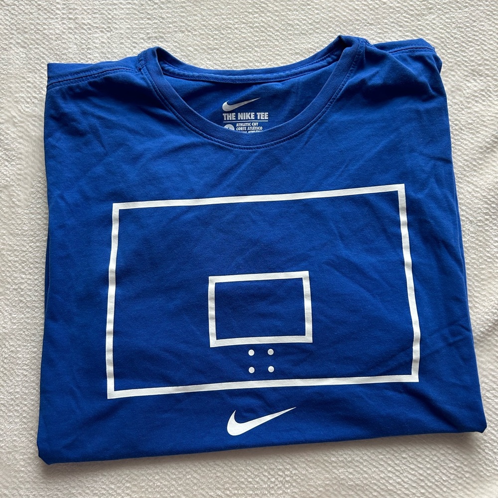 Men’s Nike Basketball Tee
